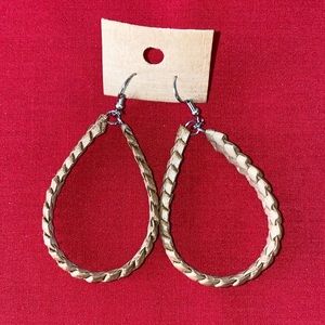 Small Lauhala Teardrop Earrings